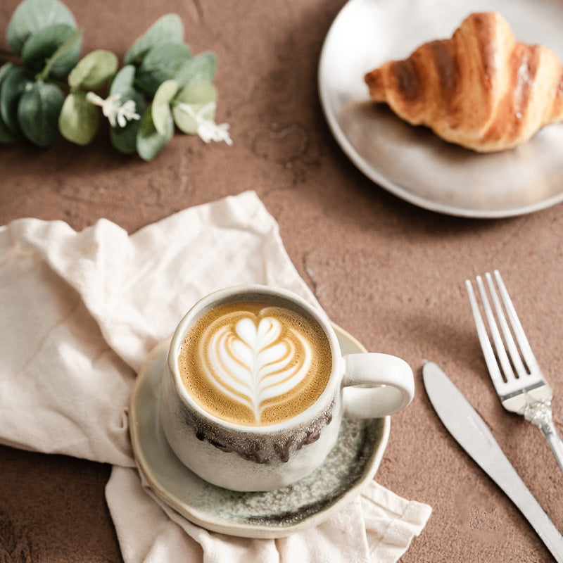 Retro-style Mugs For Afternoon Tea At Home