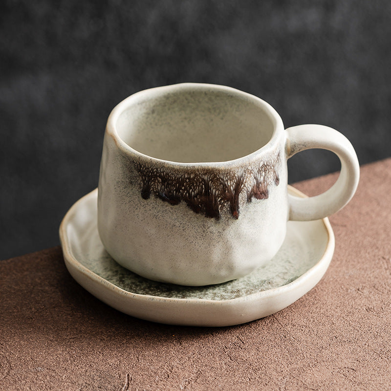 Retro-style Mugs For Afternoon Tea At Home